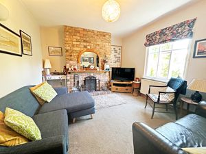 Lounge- click for photo gallery